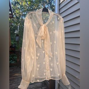 NWT! Unique vintage ivory mesh blouse with hearts and neck tie piece